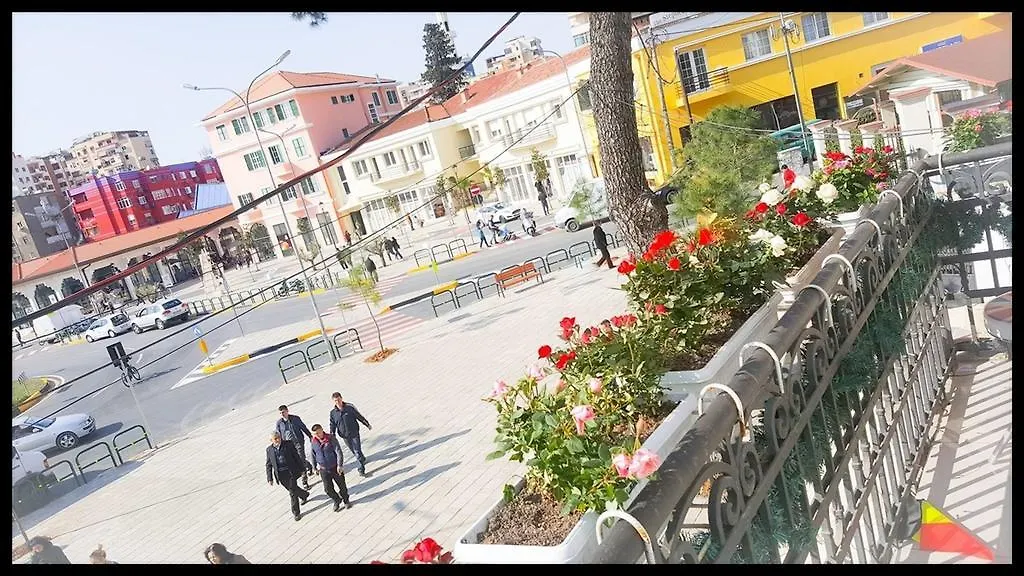 Jolly City Center Hotel Tirana 3*,